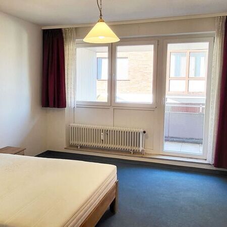 Großes Schlafzimmer