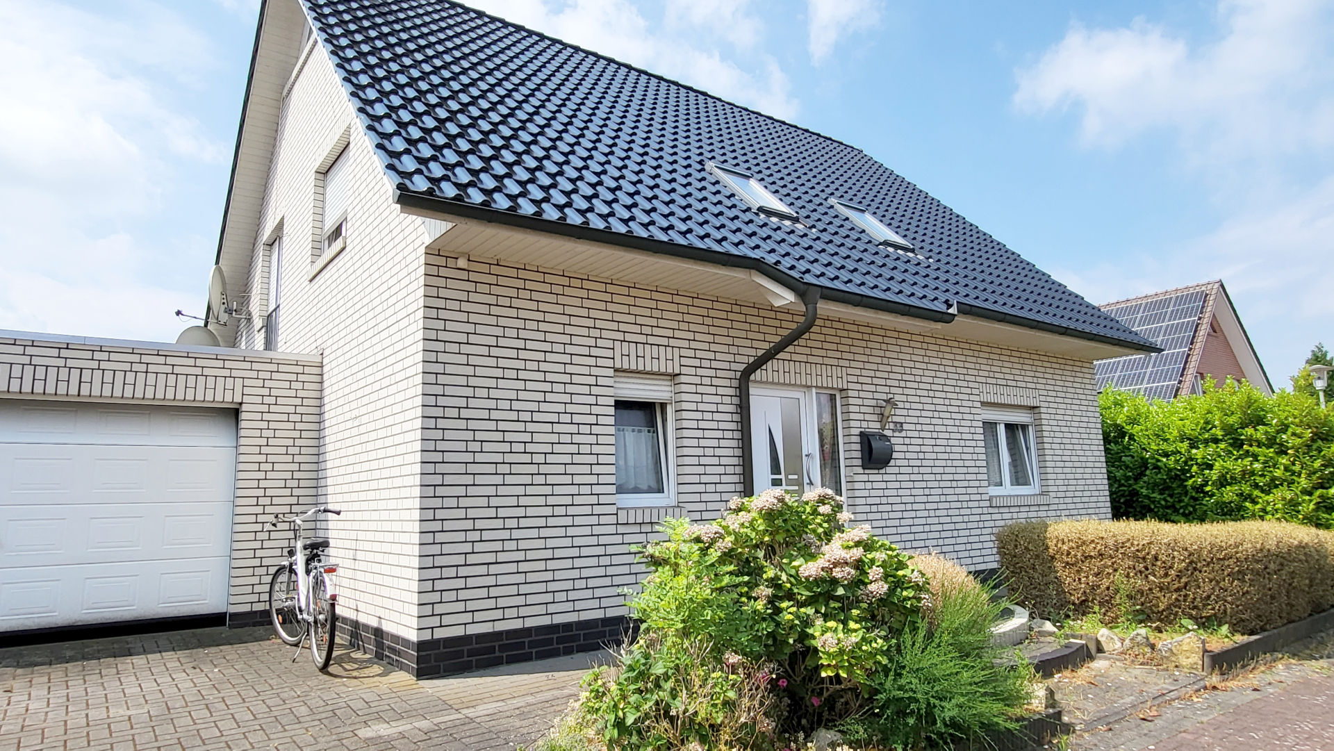 Haus Straßenansicht